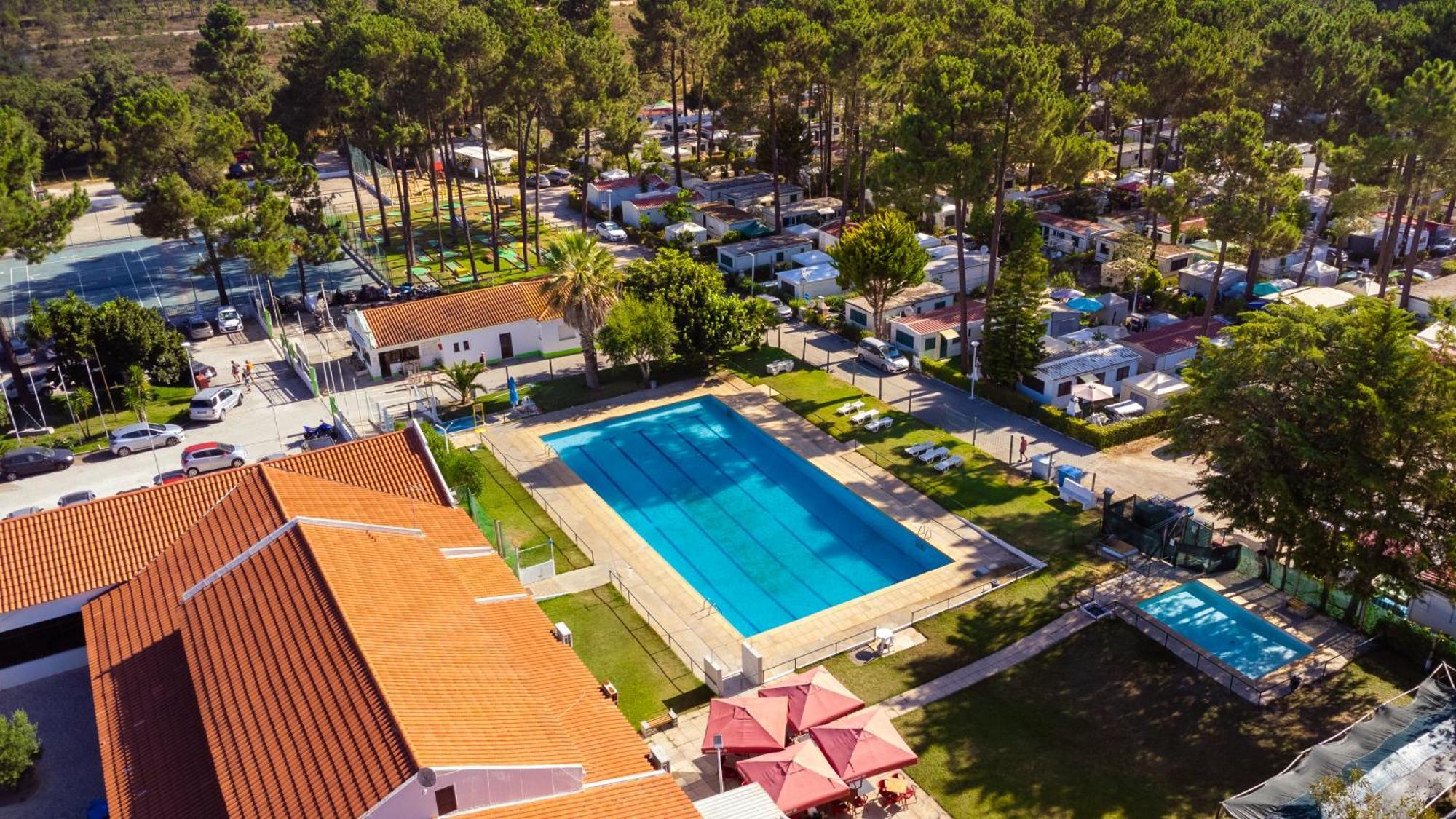 Hotel Kampaoh Sesimbra Esterno foto